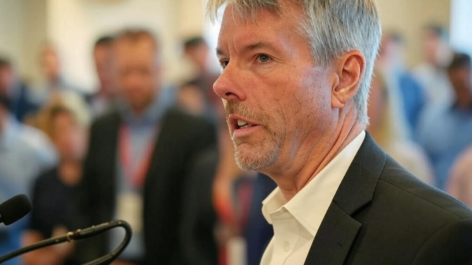 Michael Saylor plant Bitcoin-Burn von 17.000 BTC: Ein Milliardenschritt für deflationären Bitcoin